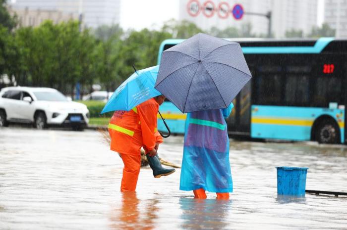 暴雨红色预警，如何有效防灾避险？