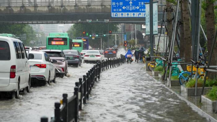 中央气象台发布暴雨黄色预警：3省份局地有大暴雨