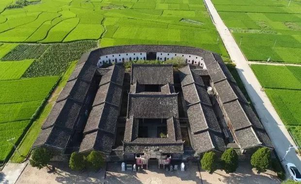 客家第一祠福建上杭县官田李氏大宗祠暴雨后部分坍塌