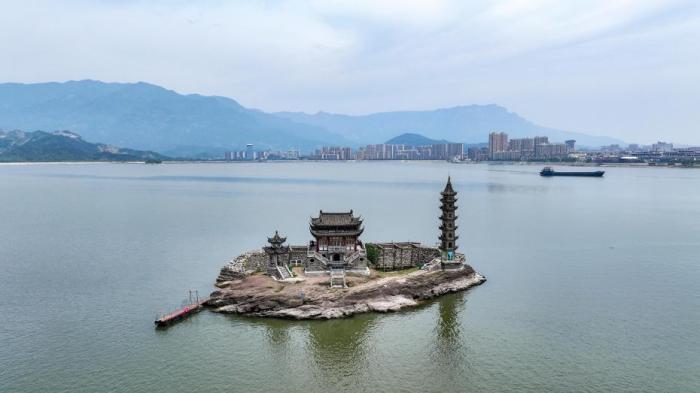 中国最大淡水湖鄱阳湖水位超警戒